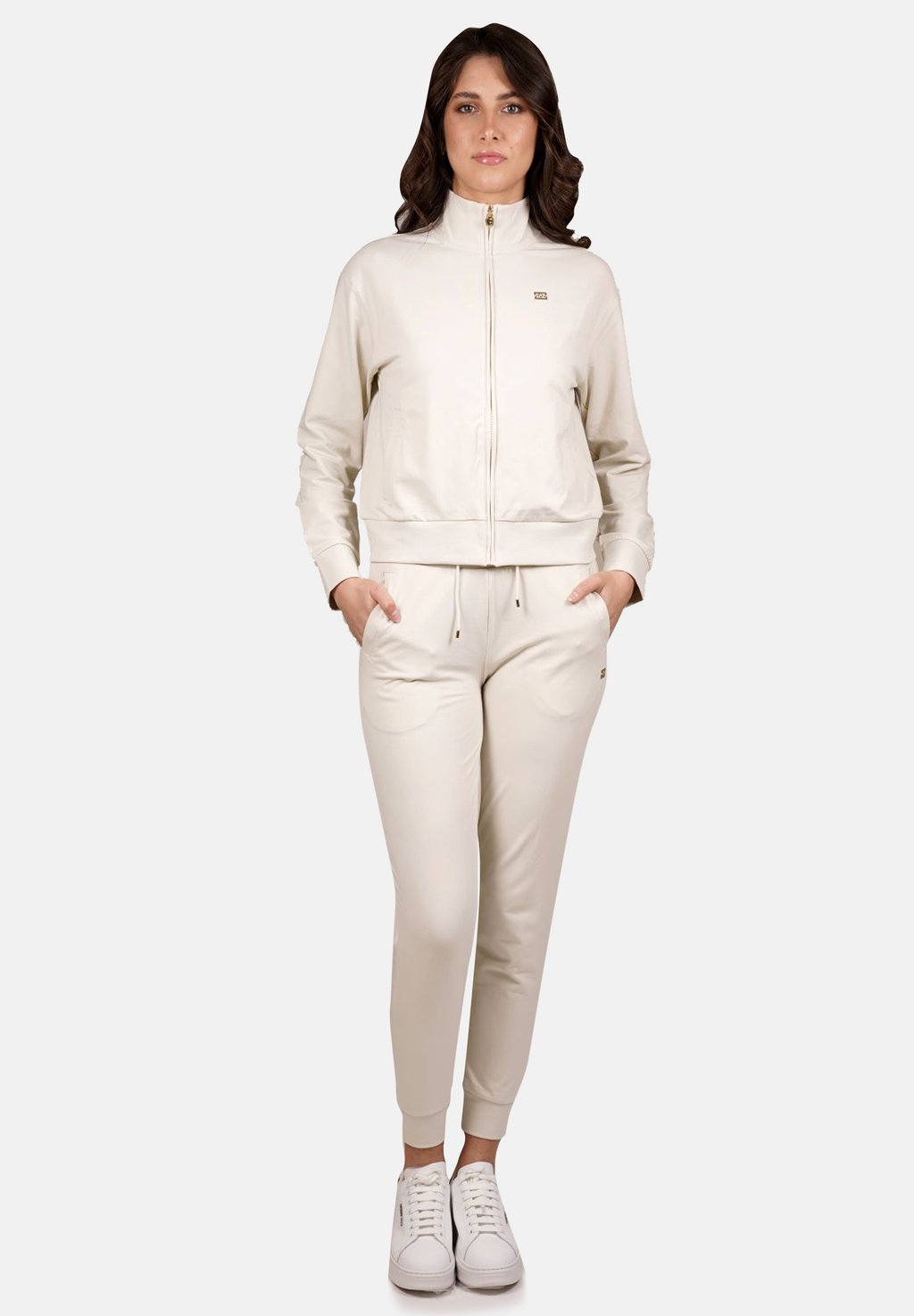 Костюм SET EA7 Emporio Armani, слоновая кость
Костюм SET EA7 Emporio Armani, слоновая кость