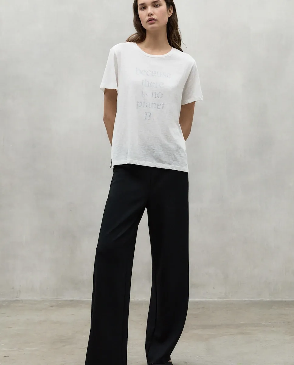 Женская футболка с коротким рукавом и принтом спереди Ecoalf, индиго
Женская футболка с коротким рукавом и принтом спереди Ecoalf, индиго