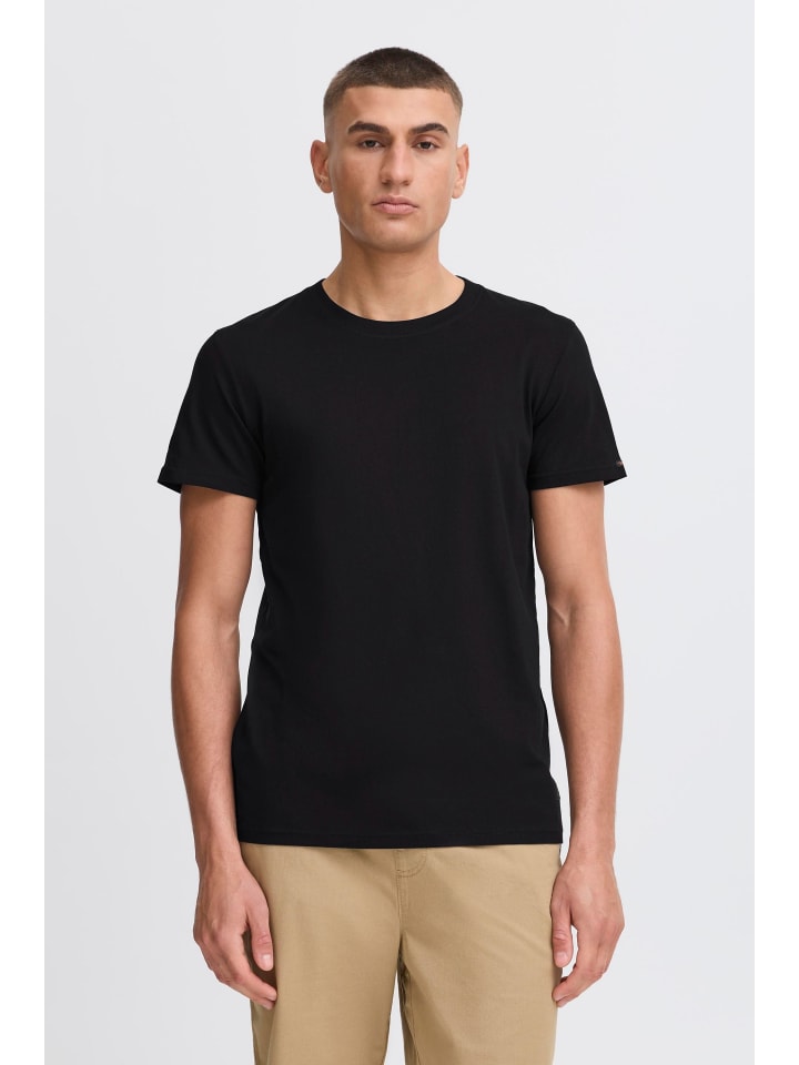Футболка !SOLID, черный
Футболка !SOLID, черный
