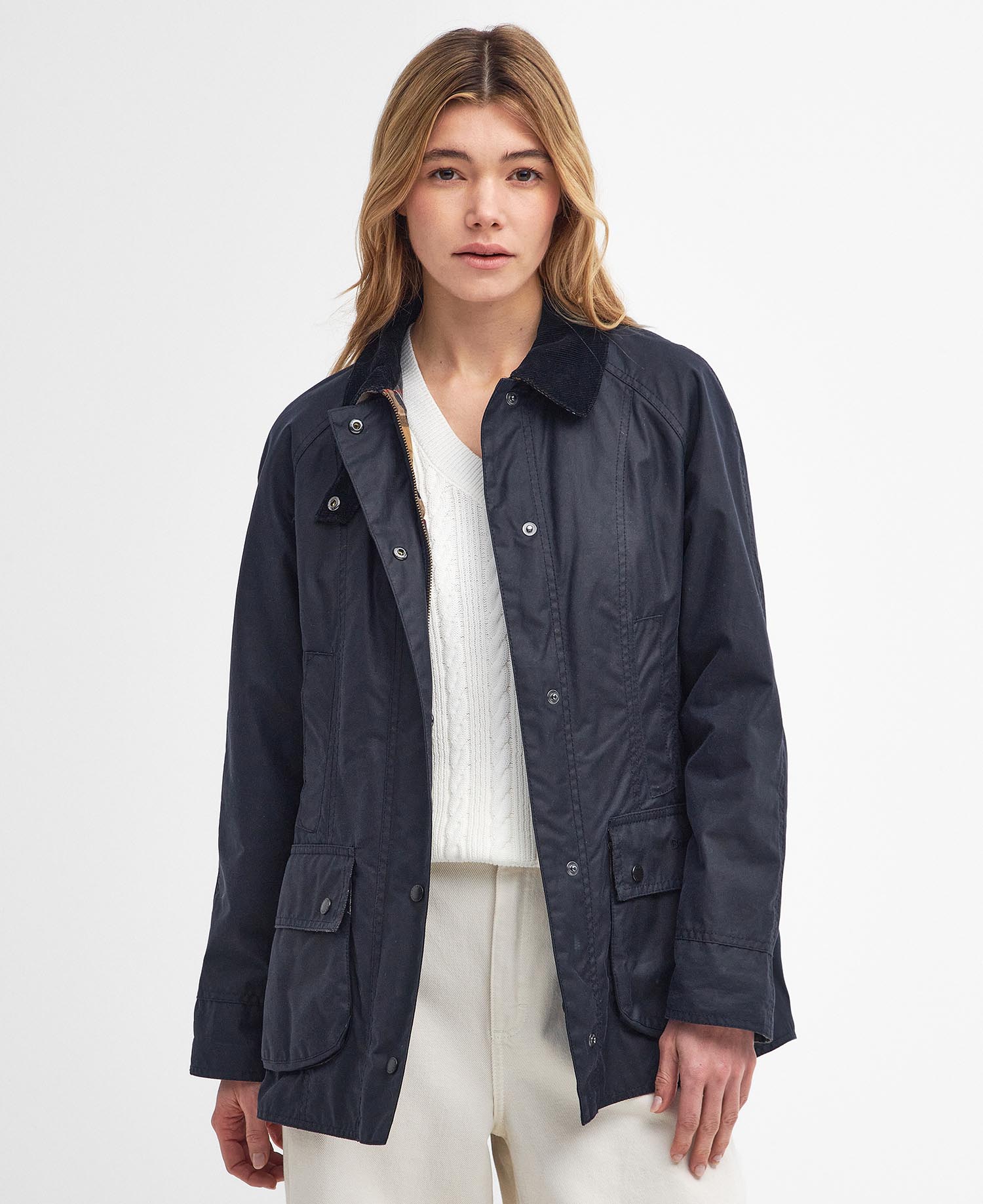 Вощеная куртка Barbour Beadnell, классический темно-синий
Вощеная куртка Barbour Beadnell, классический темно-синий