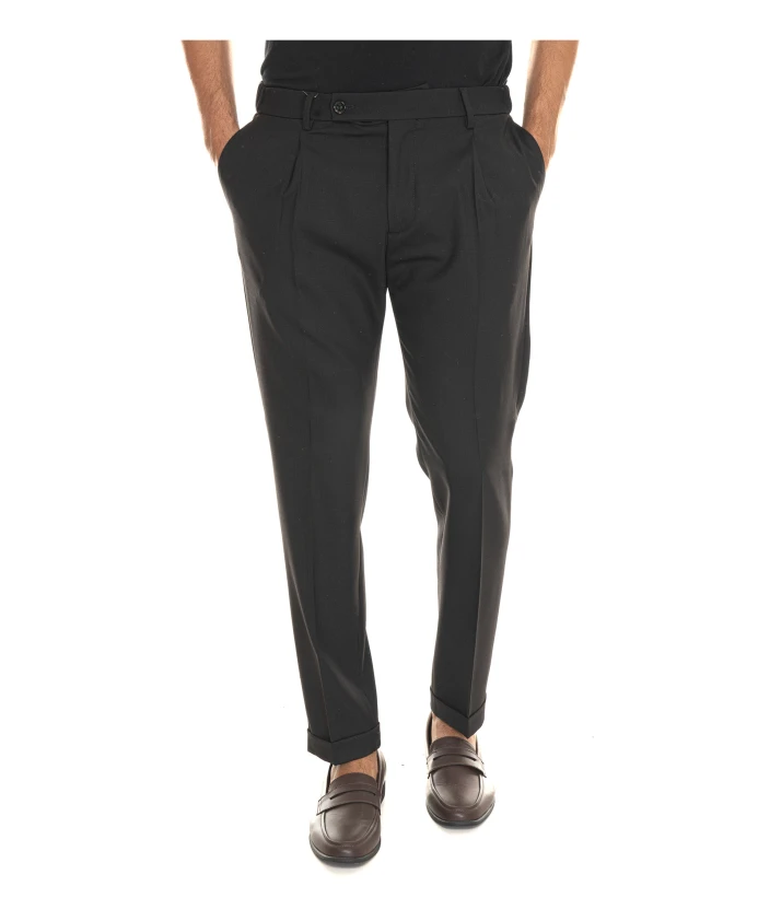 Ретро-Брюки чинос с эластичным поясом Berwick, черный
Ретро-Брюки чинос с эластичным поясом Berwick, черный