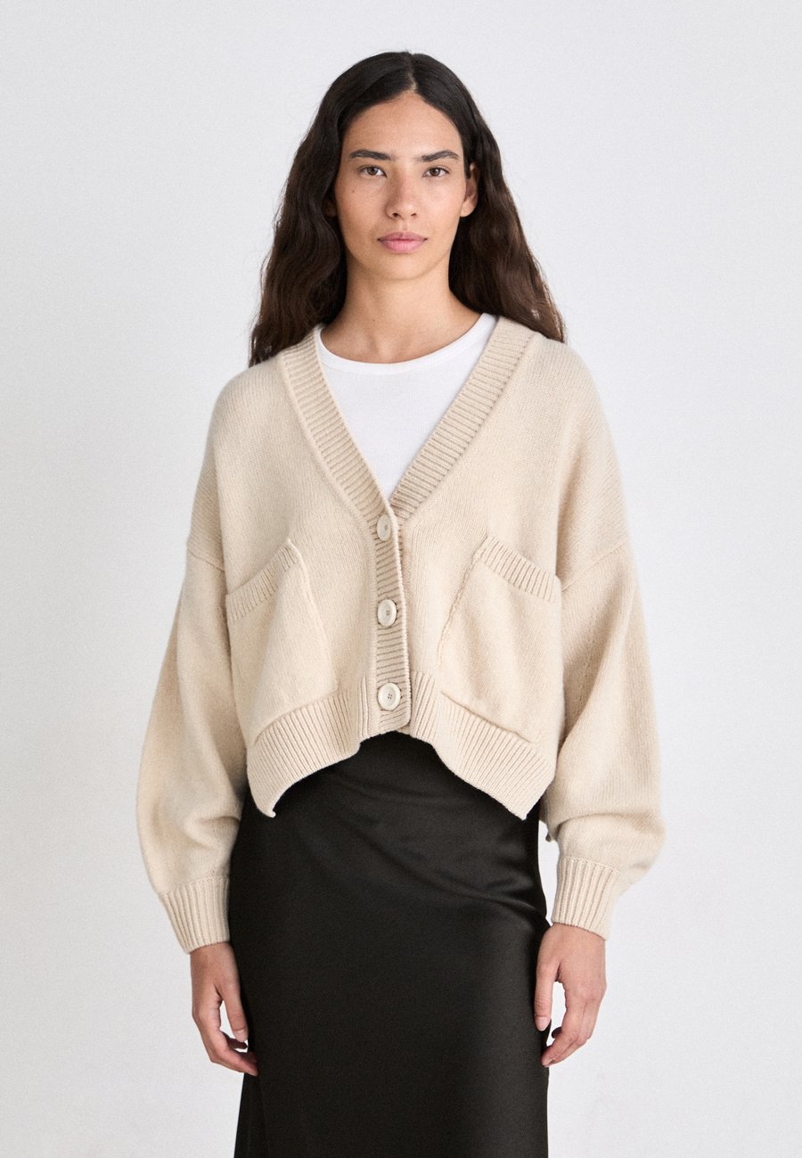 Кардиган sessùn ROSSATO, Offwhite/Off-White
Кардиган sessùn ROSSATO, Offwhite/Off-White
