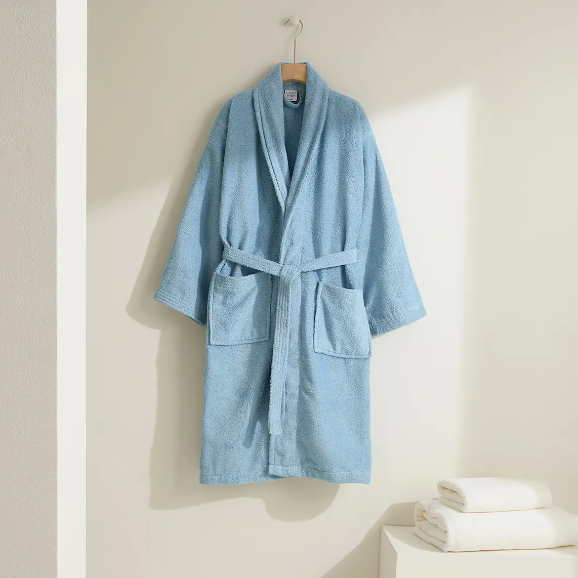 Хлопковый халат 380 гр/м2 Zafiro Basics El Corte Inglés, синий
Хлопковый халат 380 гр/м2 Zafiro Basics El Corte Inglés, синий