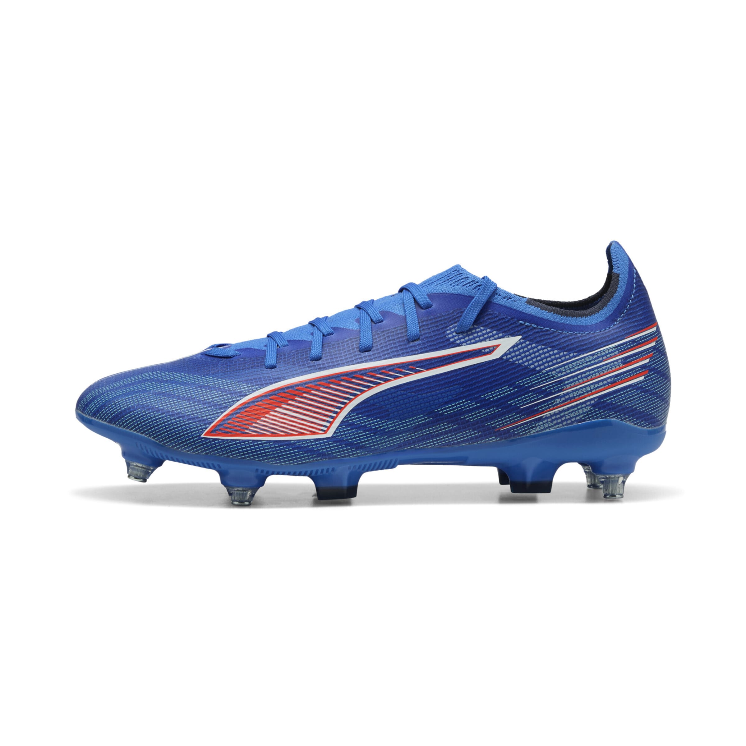 PUMA Футбольные бутсы Ultra 6 Match в синем цвете
PUMA Футбольные бутсы Ultra 6 Match в синем цвете