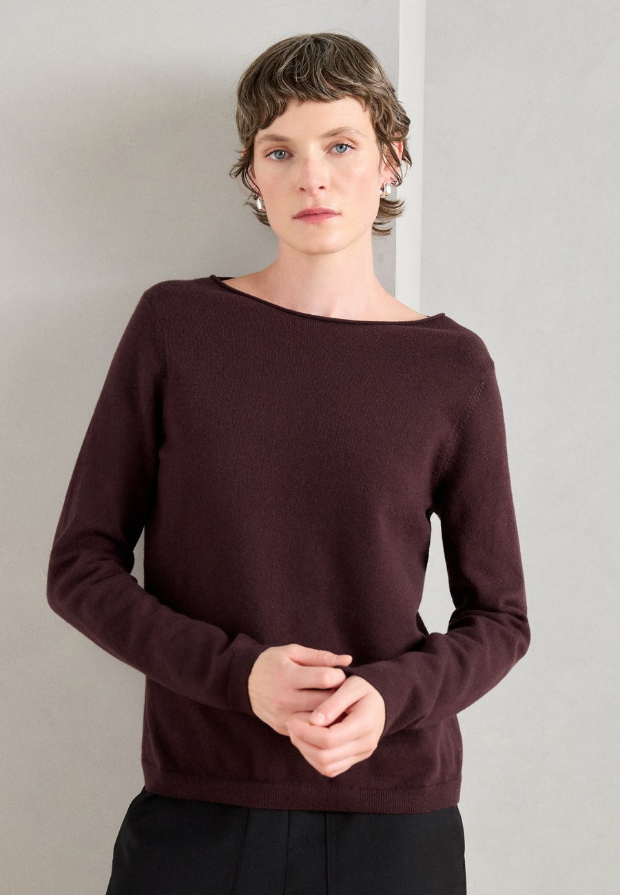 Джемпер Marc O'Polo LONGSLEEVE ROUND NECK, Black Cherry/Bordeaux
Джемпер Marc O'Polo LONGSLEEVE ROUND NECK, Black Cherry/Bordeaux