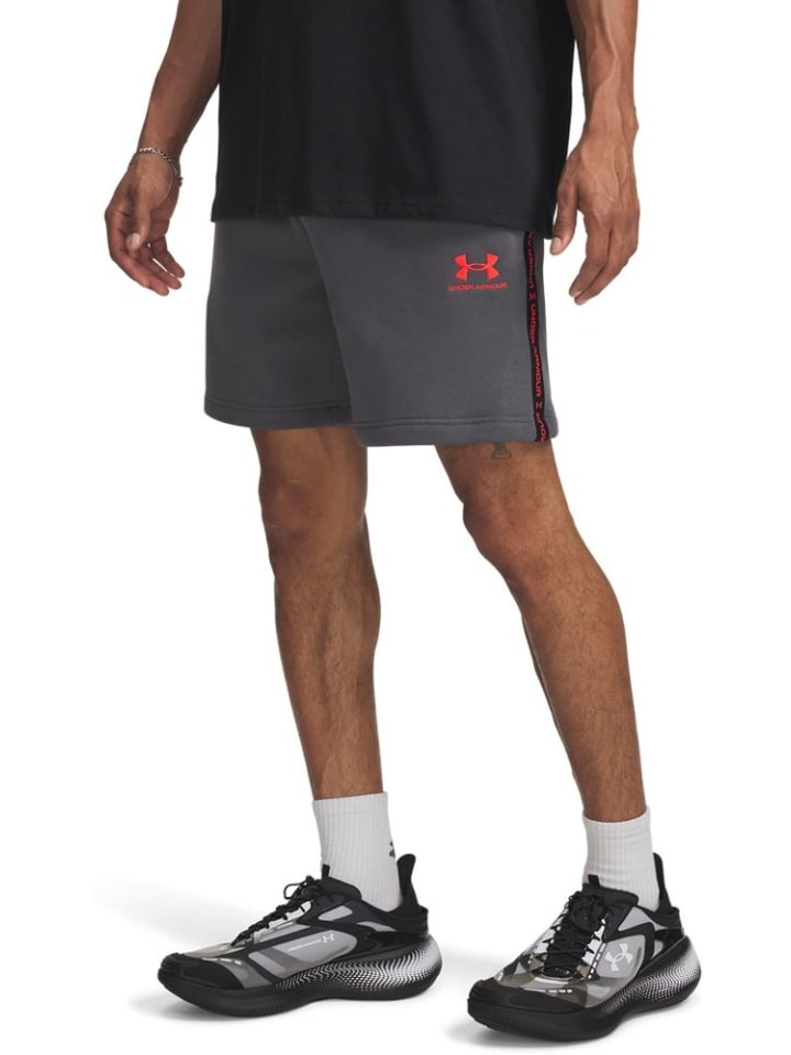 Спортивные шорты Icon Fleece Shorts Taping серого цвета Under Armour
Спортивные шорты Icon Fleece Shorts Taping серого цвета Under Armour