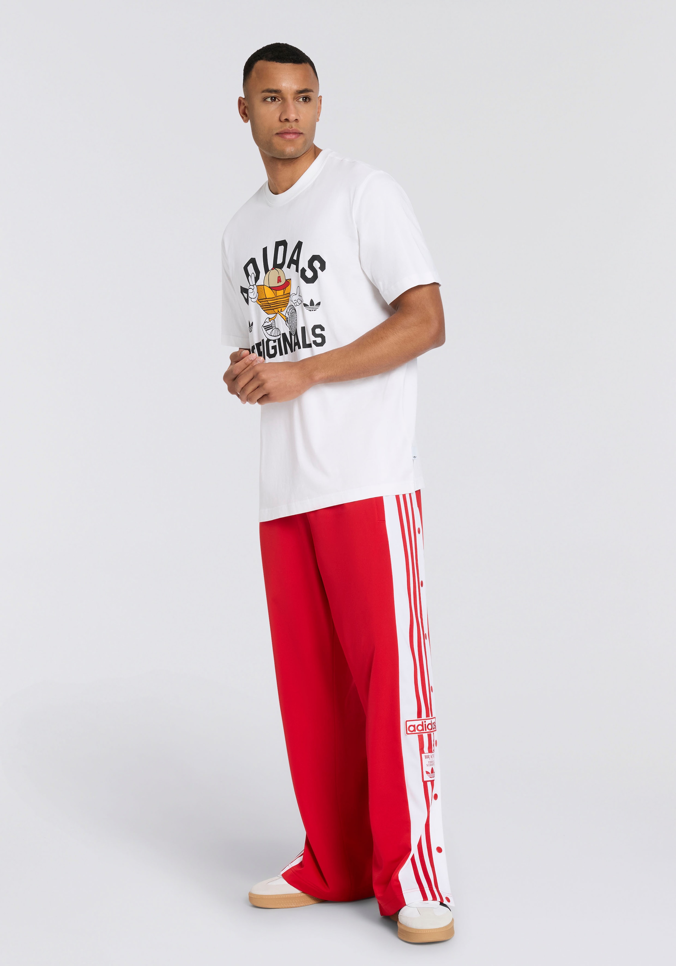 Adidas Originals Обычные брюки красного цвета
Adidas Originals Обычные брюки красного цвета