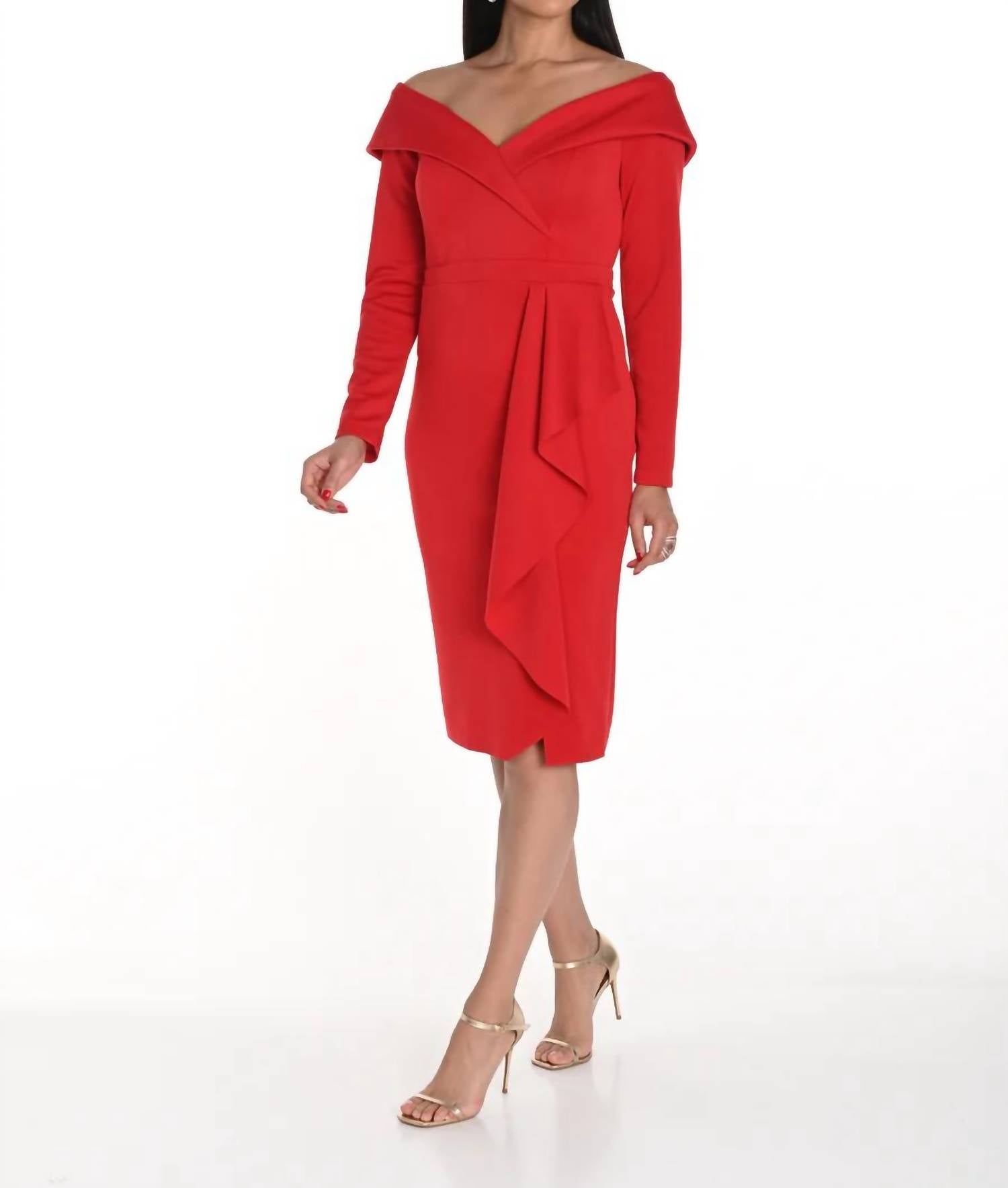 Красное коктейльное платье с открытыми плечами Frank Lyman
Красное коктейльное платье с открытыми плечами Frank Lyman