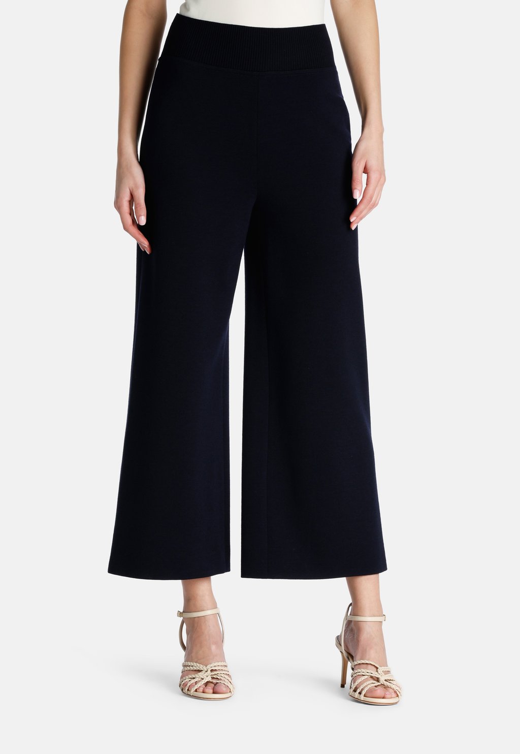 Брюки CONCILIO Luisa Spagnoli, синий
Брюки CONCILIO Luisa Spagnoli, синий