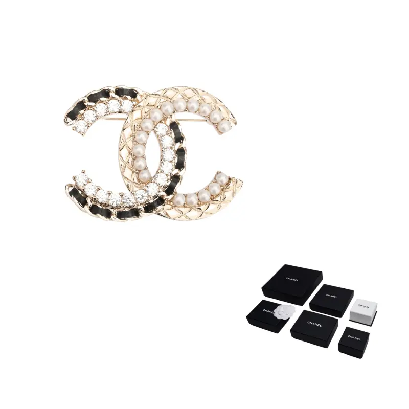 Брошь Brooches Женская CHANEL
Брошь Brooches Женская CHANEL