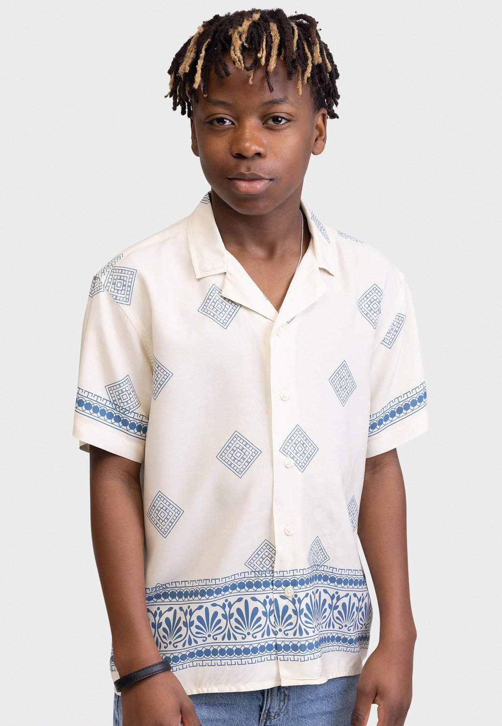 Рубашка TEOWEN BOXY FIT Redefined Rebel, белый
Рубашка TEOWEN BOXY FIT Redefined Rebel, белый