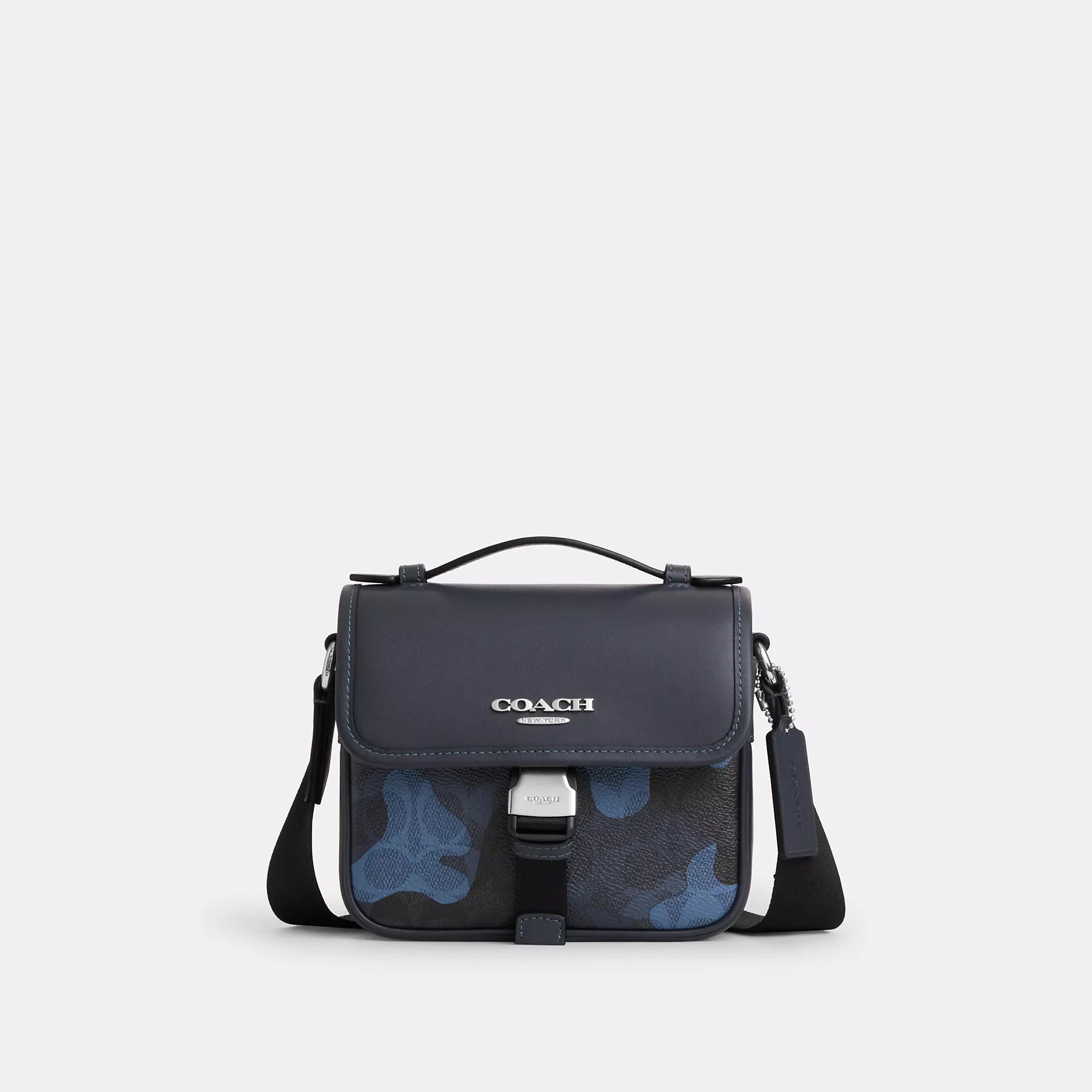 Сумка через плечо Racer от Coach Outlet в фирменном камуфляжном принте, серебряный
Сумка через плечо Racer от Coach Outlet в фирменном камуфляжном принте, серебряный