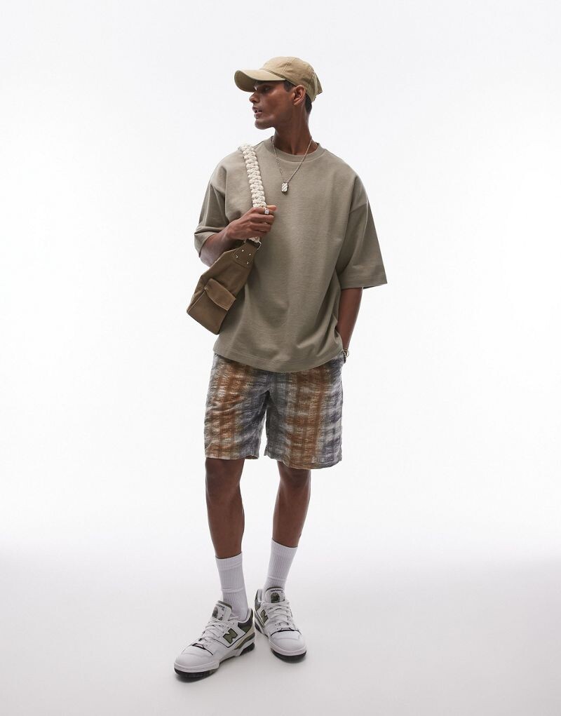 Topman - толстовка оверсайз с короткими рукавами из смесового льна цвета хаки
Topman - толстовка оверсайз с короткими рукавами из смесового льна цвета хаки