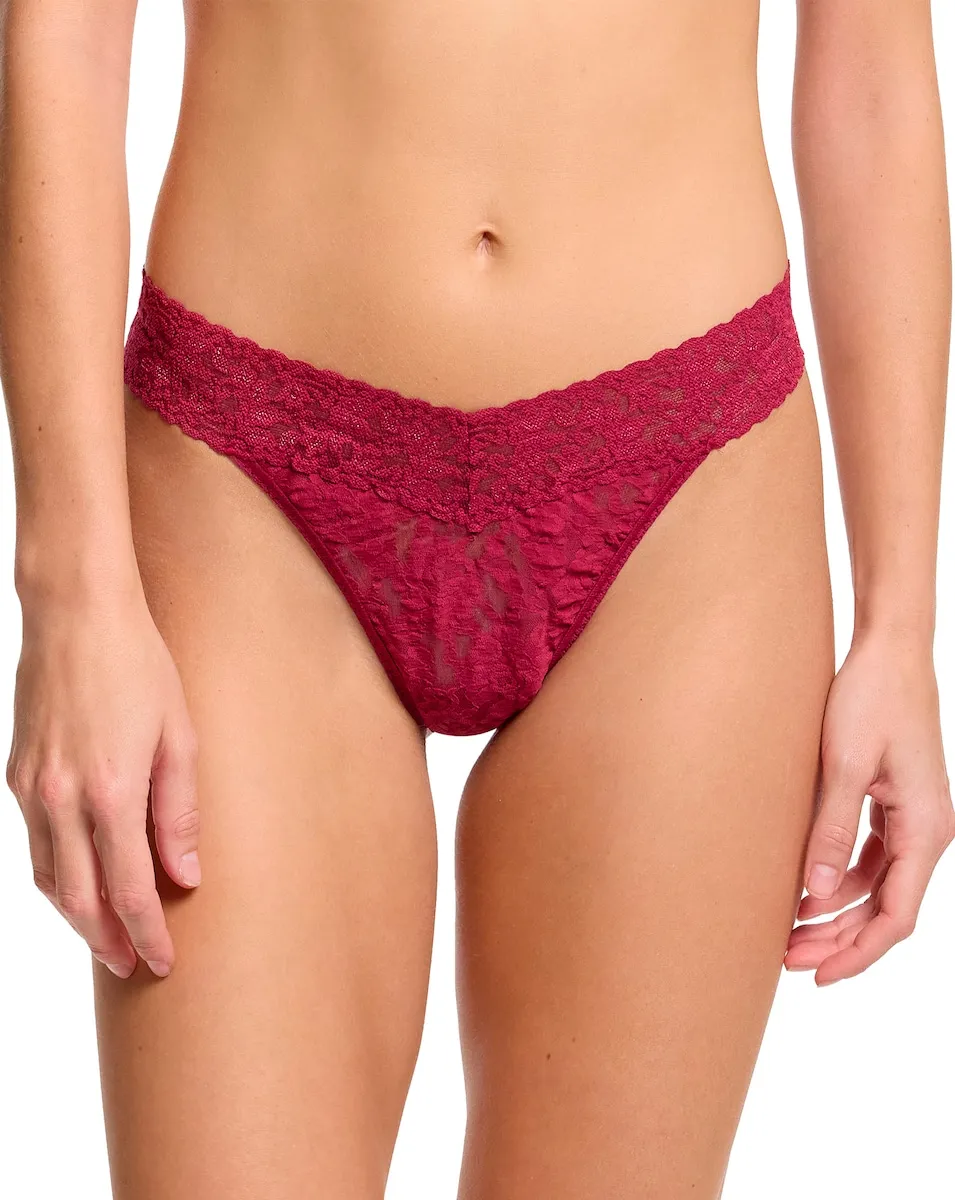 Высокие трусики-танга с V-образной вырезкой из кружева Hanky Panky, винный 
Высокие трусики-танга с V-образной вырезкой из кружева Hanky Panky, винный