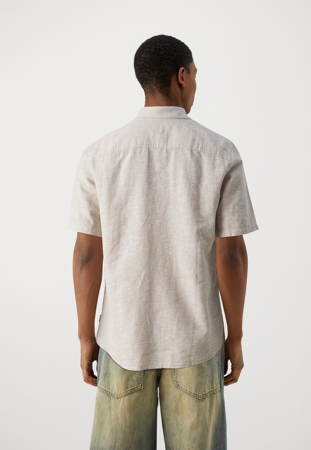 Рубашка Caiden Solid Only, бежевый
Рубашка Caiden Solid Only, бежевый