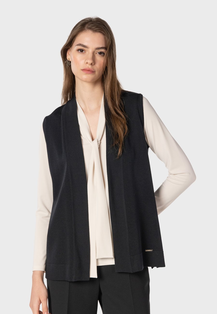 Кардиган NAULOVER Cardigan, Black
Кардиган NAULOVER Cardigan, Black