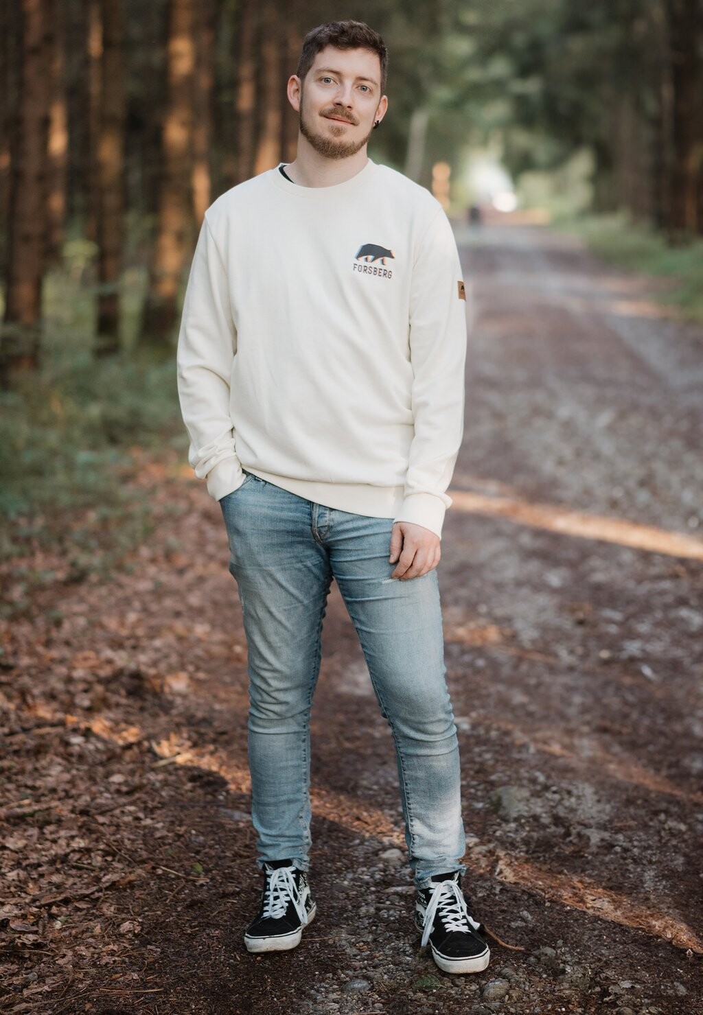 Толстовка MIT KLEINEM ANAGLYPH-LOGO FORSBERG, бежевый 
Толстовка MIT KLEINEM ANAGLYPH-LOGO FORSBERG, бежевый