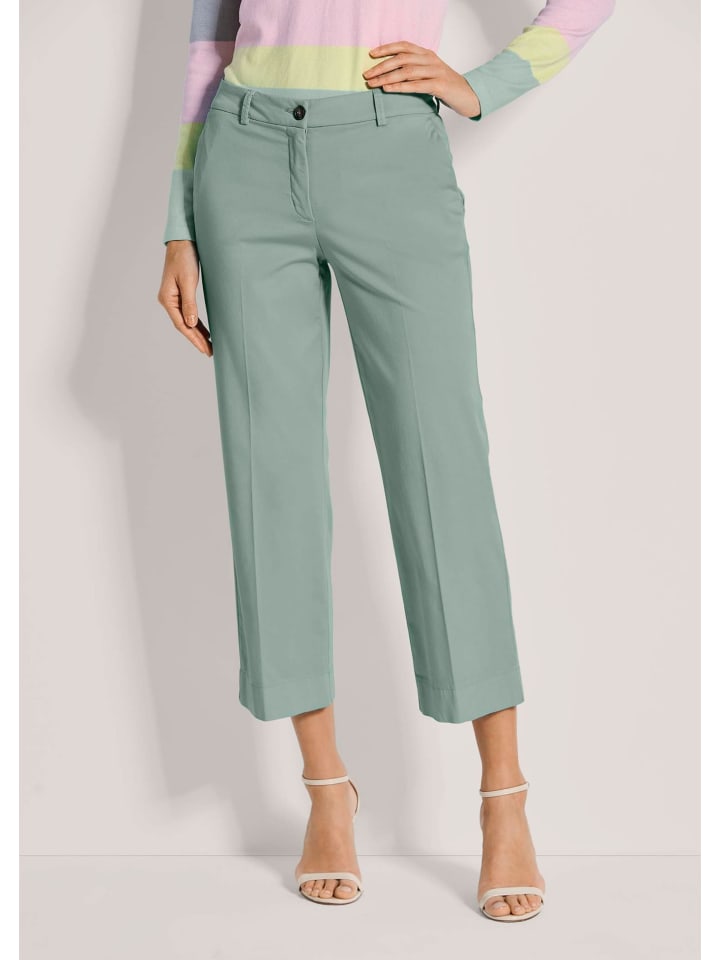 MADELEINE Широкие брюки 7/8 с отглаженными краями, светло-зеленого цвета
MADELEINE Широкие брюки 7/8 с отглаженными краями, светло-зеленого цвета