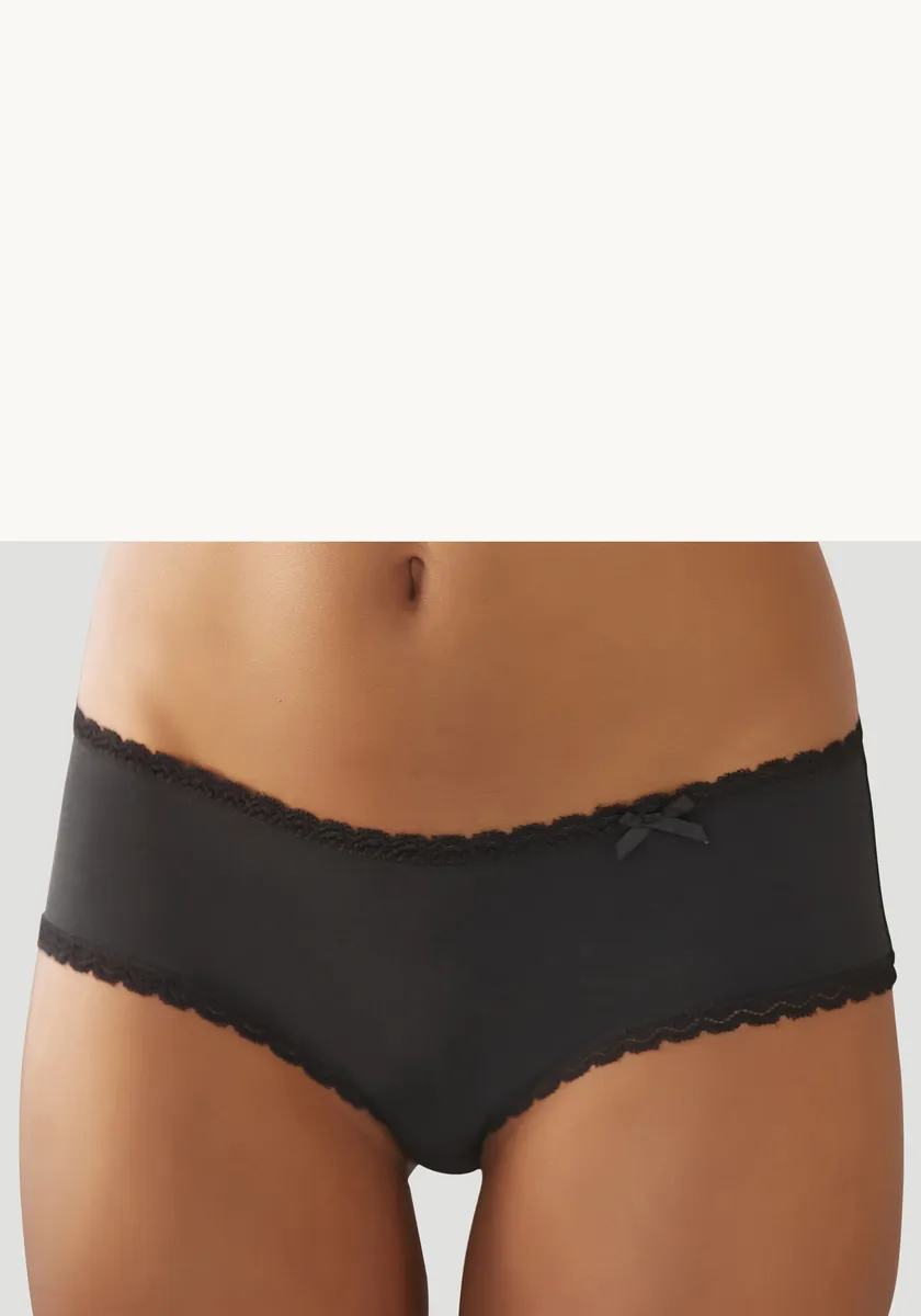 Трусики S.Oliver "Camille" с тонкой кружевной отделкой, черный
Трусики S.Oliver "Camille" с тонкой кружевной отделкой, черный
