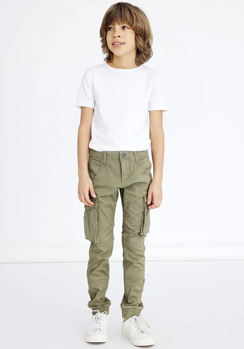 Name It Брюки-карго "NKMRYAN CARGO R TWI PANT 2222-BA NOOS", зеленый
Name It Брюки-карго "NKMRYAN CARGO R TWI PANT 2222-BA NOOS", зеленый