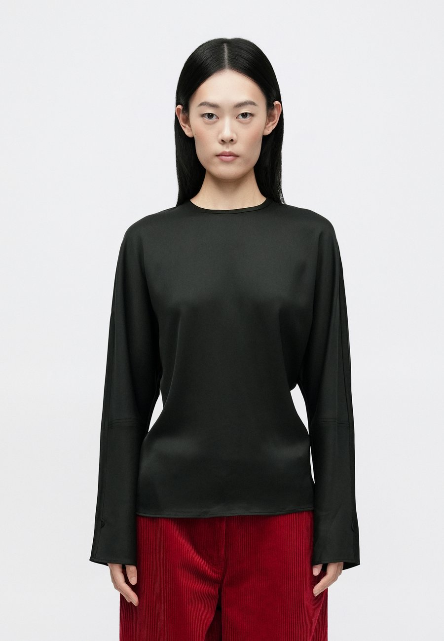 Блуза Filippa K BATWING, Black
Блуза Filippa K BATWING, Black