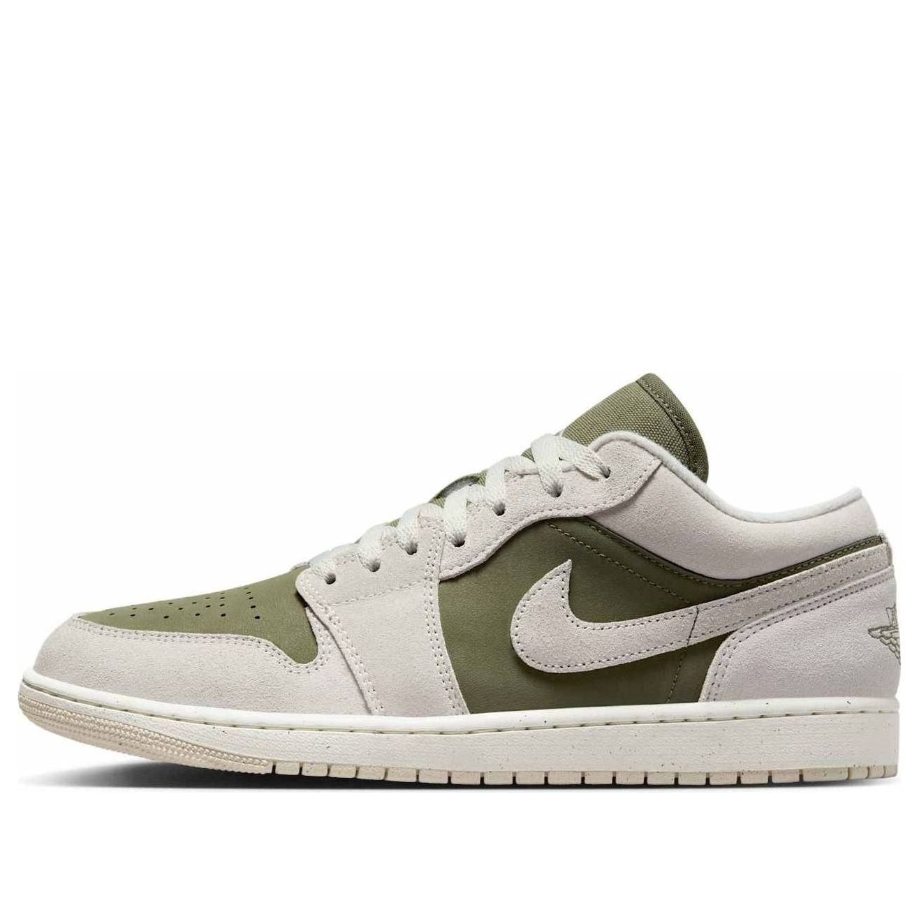 Кроссовки Air Jordan 1 Low 'Medium Olive'
Кроссовки Air Jordan 1 Low 'Medium Olive'