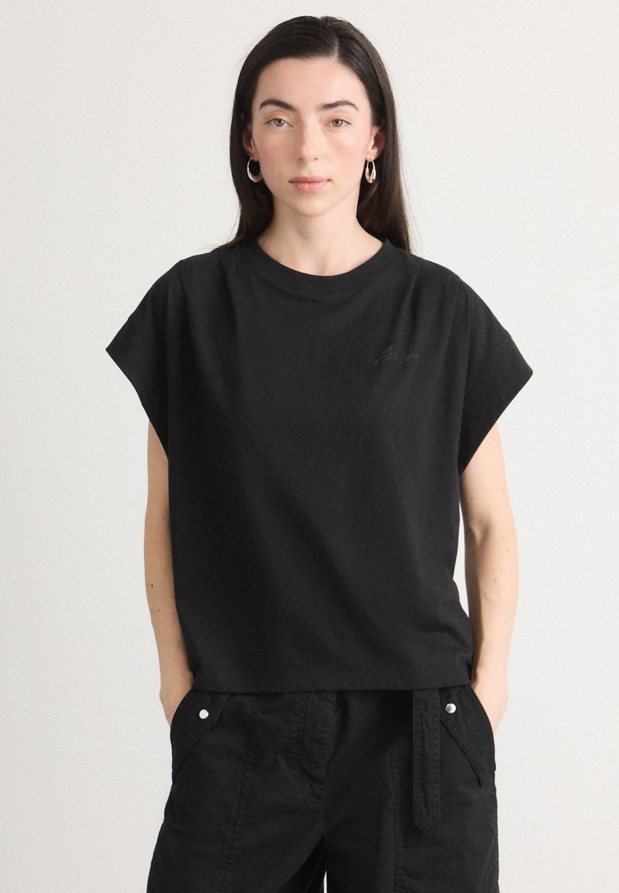 Футболка BOSS ECOLORADO, Black
Футболка BOSS ECOLORADO, Black