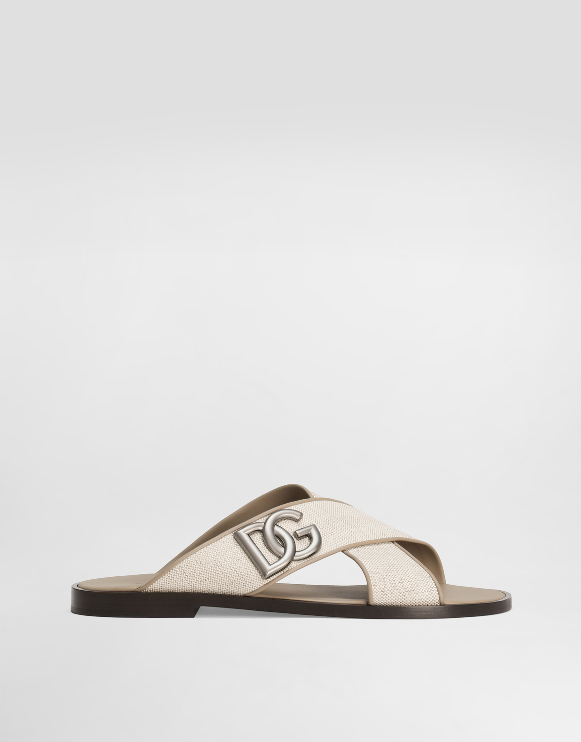 Сандалии из наппы "соль и перец" Dolce & Gabbana, мультиколор
Сандалии из наппы "соль и перец" Dolce & Gabbana, мультиколор