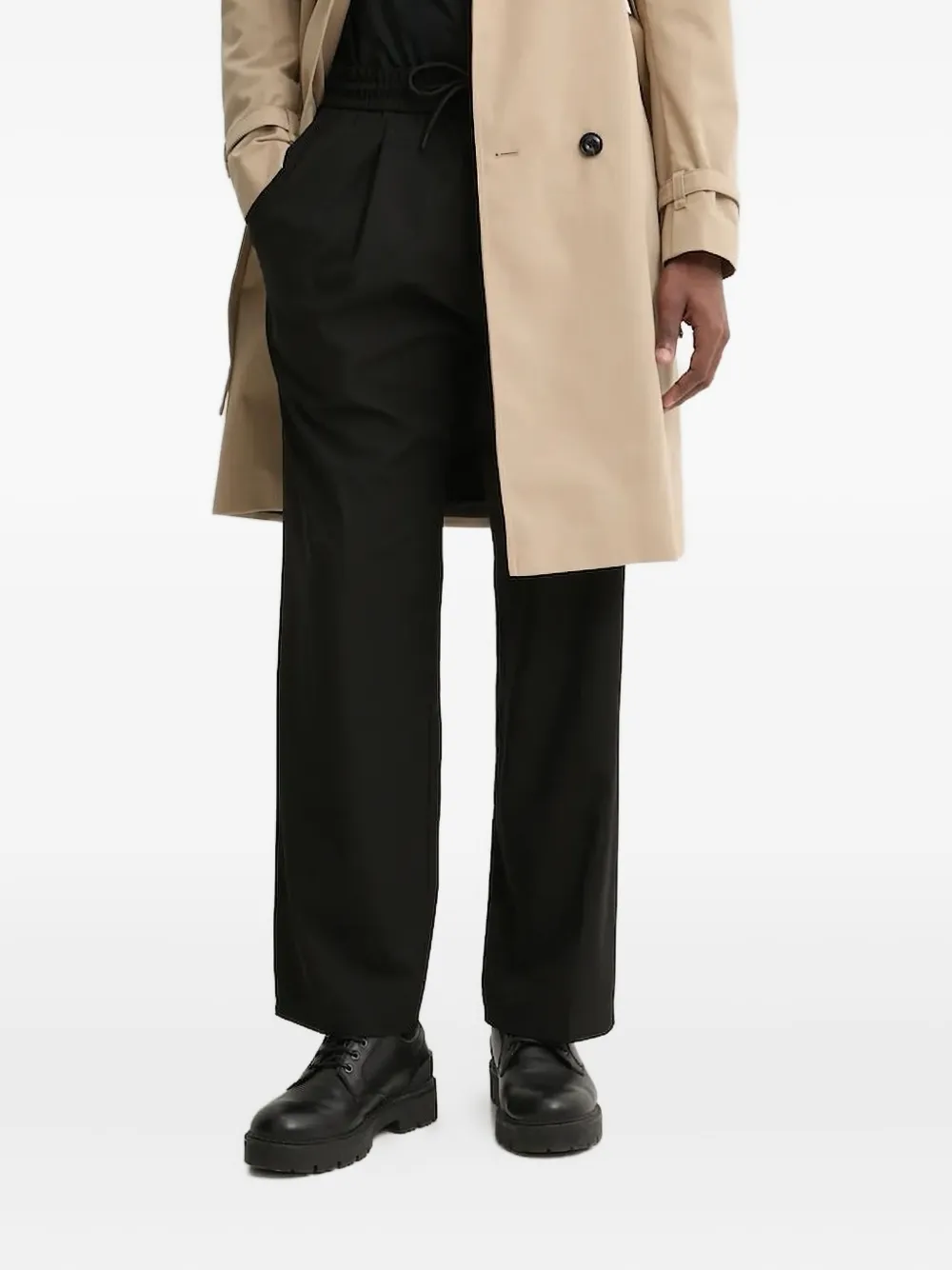 Брюки со складками и завязками HUGO, черный
Брюки со складками и завязками HUGO, черный