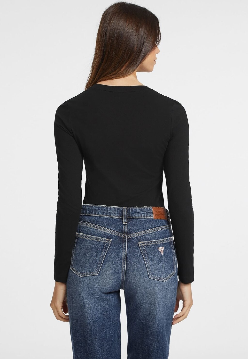 Футболка с длинным рукавом SLIM AMERICAN TRADITION Guess Jeans, черный
Футболка с длинным рукавом SLIM AMERICAN TRADITION Guess Jeans, черный