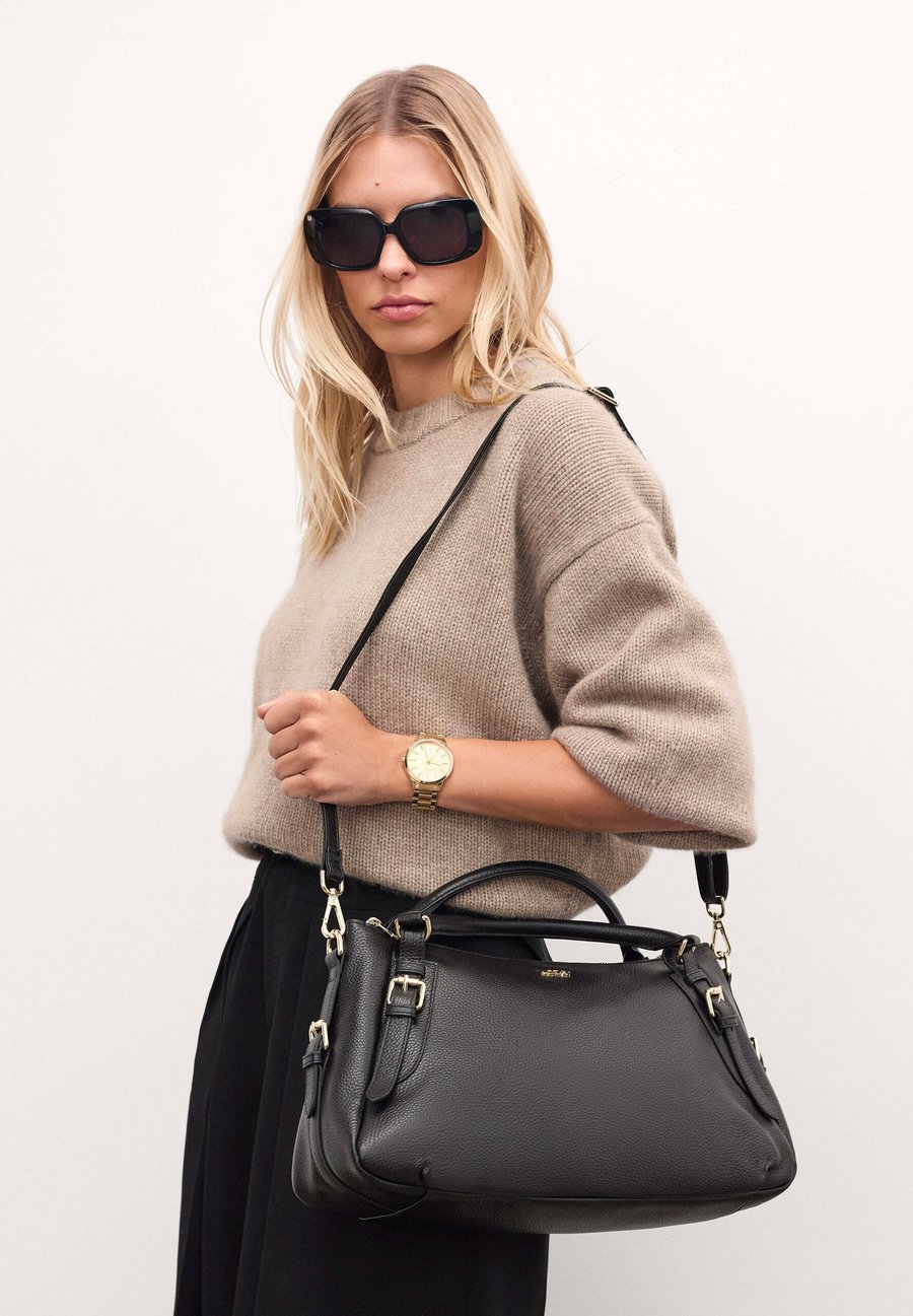 Сумка Kazar ELEONORE, Black
Сумка Kazar ELEONORE, Black