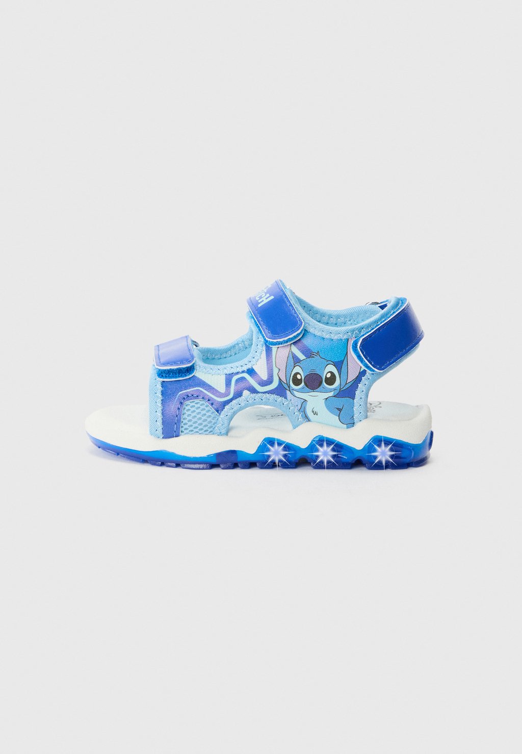 Сандалии LILO AND STITCH BLINKING SHOES Friboo, синий
Сандалии LILO AND STITCH BLINKING SHOES Friboo, синий