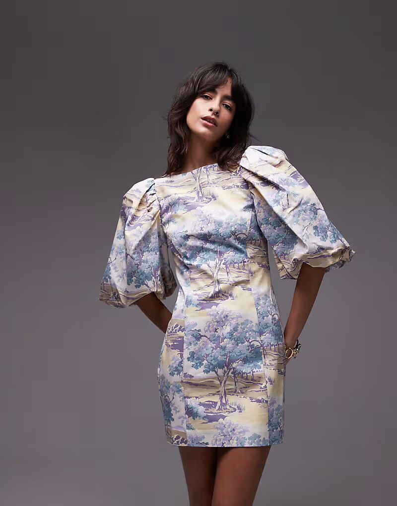 & Other Stories мини-платье с рукавами-фонариками и глубоким вырезом на спине с винтажным пейзажным принтом 
& Other Stories мини-платье с рукавами-фонариками и глубоким вырезом на спине с винтажным пейзажным принтом