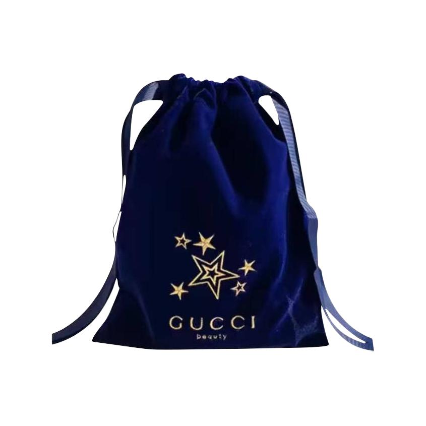 GUCCI Синяя косметичка на шнурке портативная
GUCCI Синяя косметичка на шнурке портативная