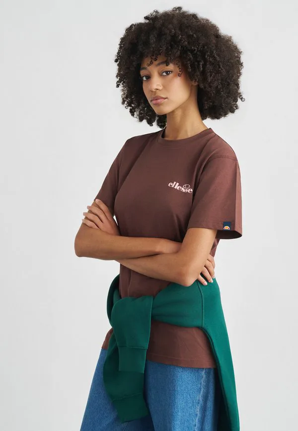 Футболка с принтом torcetti Ellesse, Chocolate Brown, Коричневый, Футболка с принтом torcetti Ellesse, Chocolate Brown
Футболка с принтом torcetti Ellesse, Chocolate Brown, Коричневый, Футболка с принтом torcetti Ellesse, Chocolate Brown