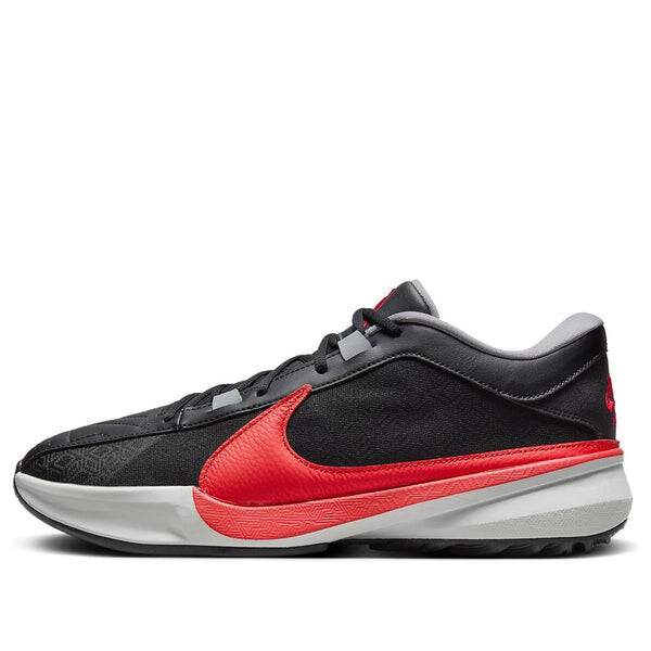 Кроссовки zoom freak 5 ep 'black university red' Nike, черный 
Кроссовки zoom freak 5 ep 'black university red' Nike, черный