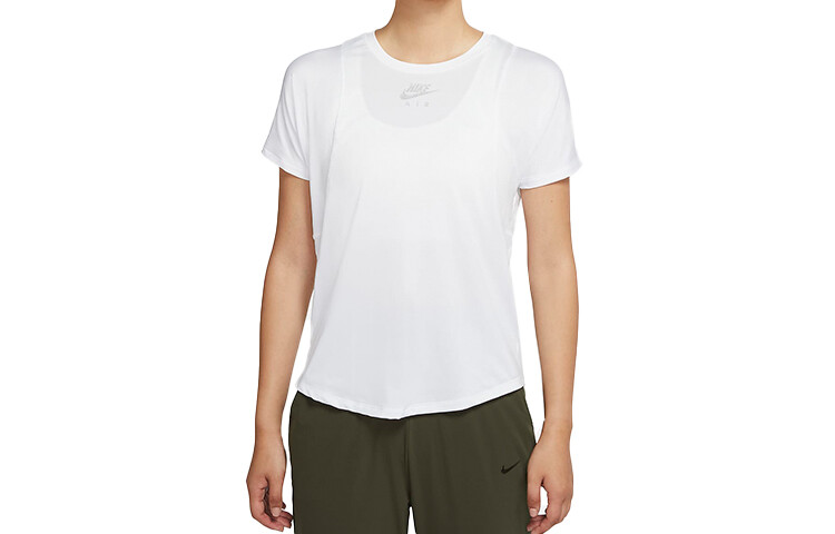 Футболка женская белая Nike
Футболка женская белая Nike