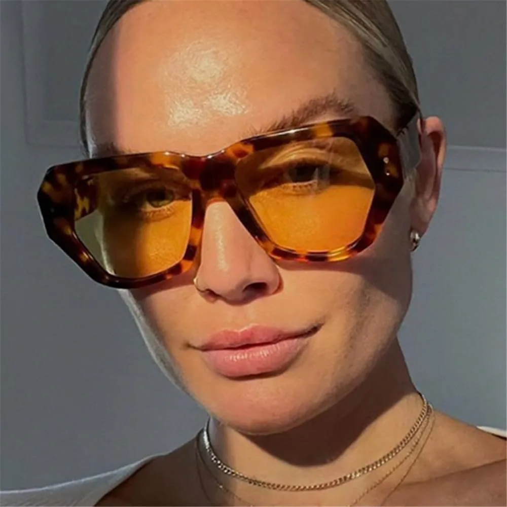 Солнцезащитные очки UV400 с градиентной подсветкой «кошачий глаз» для женщин и мужчин, для бега и занятий спортом на открытом воздухе UYPTK, Leopard Yellow
Солнцезащитные очки UV400 с градиентной подсветкой «кошачий глаз» для женщин и мужчин, для бега и занятий спортом на открытом воздухе UYPTK, Leopard Yellow