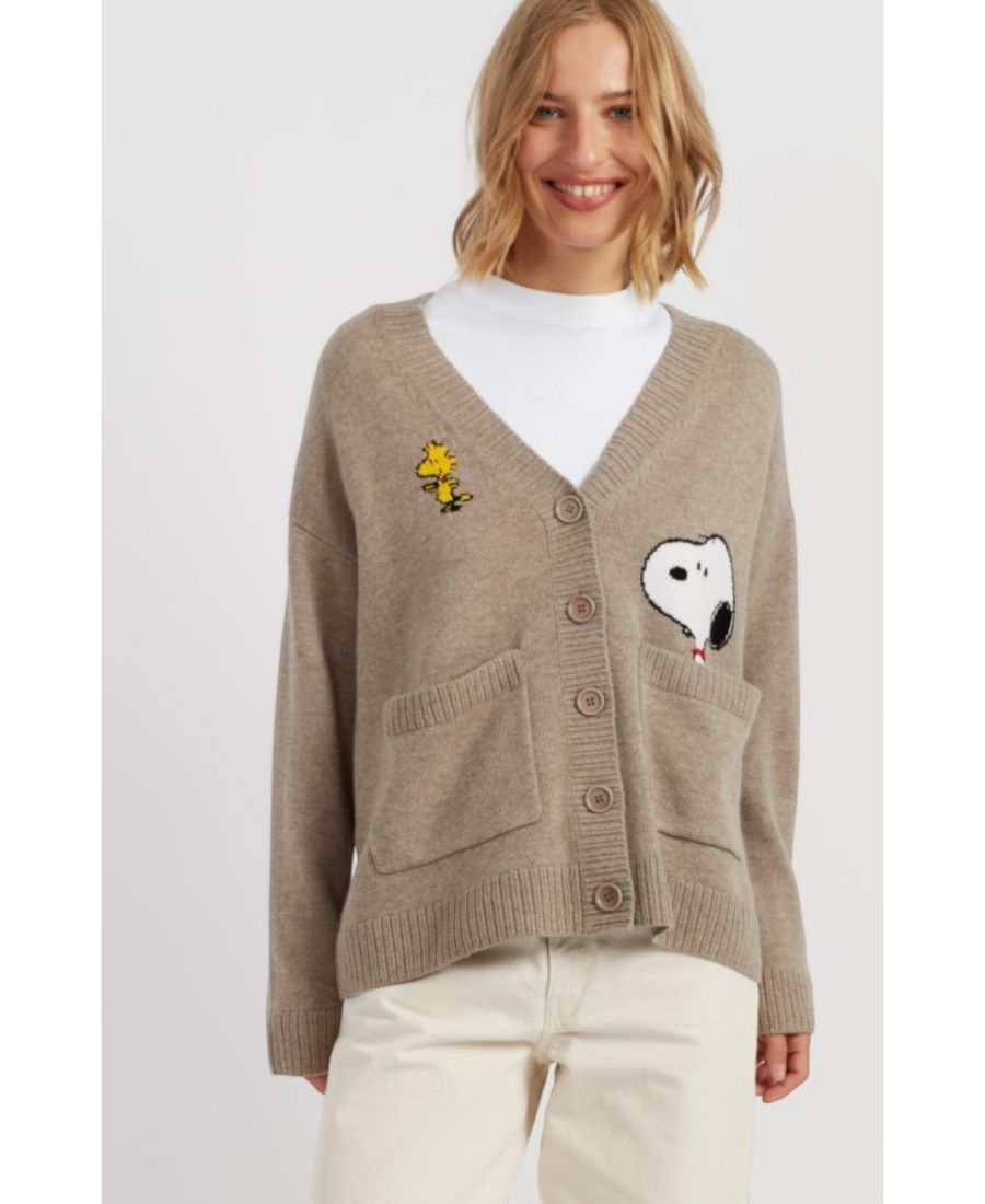 Женский кардиган из шерсти и кашемира с открытыми карманами Chinti & Parker, Warm oatmeal
Женский кардиган из шерсти и кашемира с открытыми карманами Chinti & Parker, Warm oatmeal