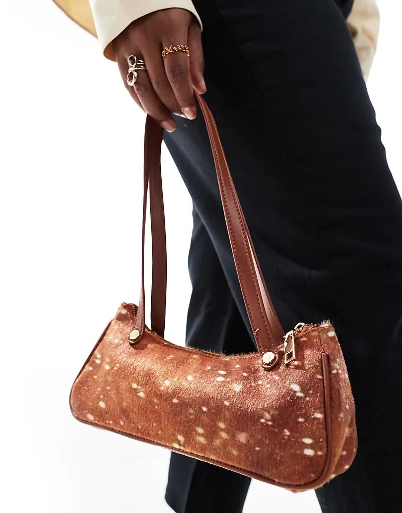 Сумка на плечо My Accessories из кожи пони с принтом оленя
Сумка на плечо My Accessories из кожи пони с принтом оленя