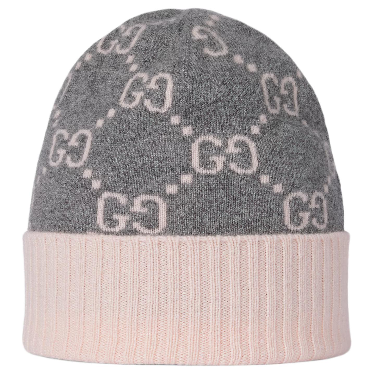 Шляпа из кашемира с жаккардовым узором Gg Gucci, серый/розовый
Шляпа из кашемира с жаккардовым узором Gg Gucci, серый/розовый