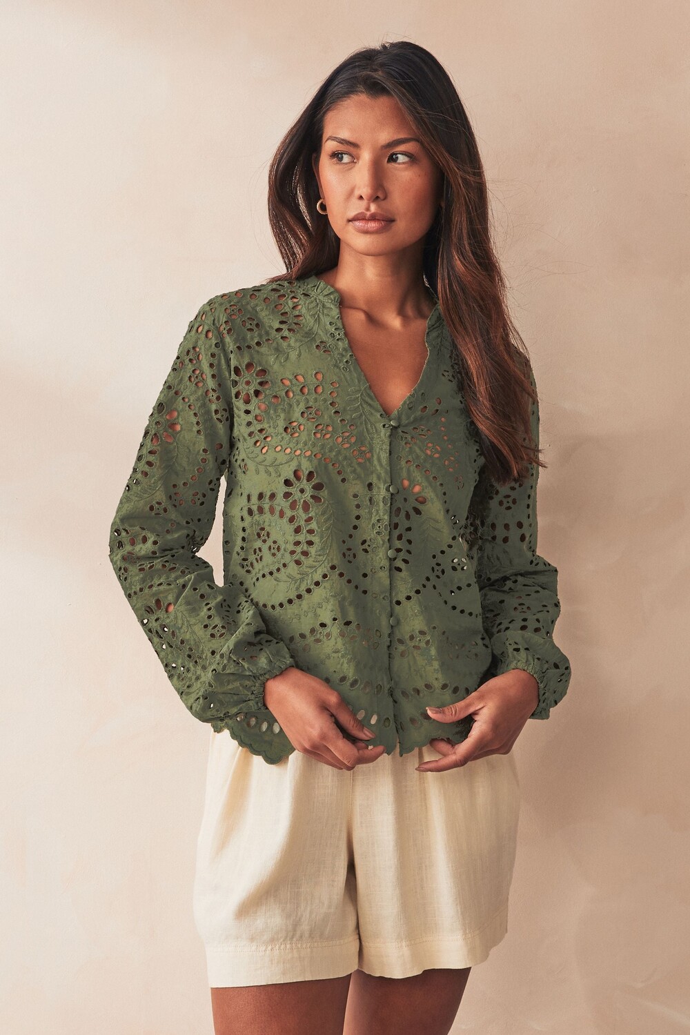 Блуза с длинными рукавами застежкой на пуговицы и английской вышивкой Only, зеленый
Блуза с длинными рукавами застежкой на пуговицы и английской вышивкой Only, зеленый