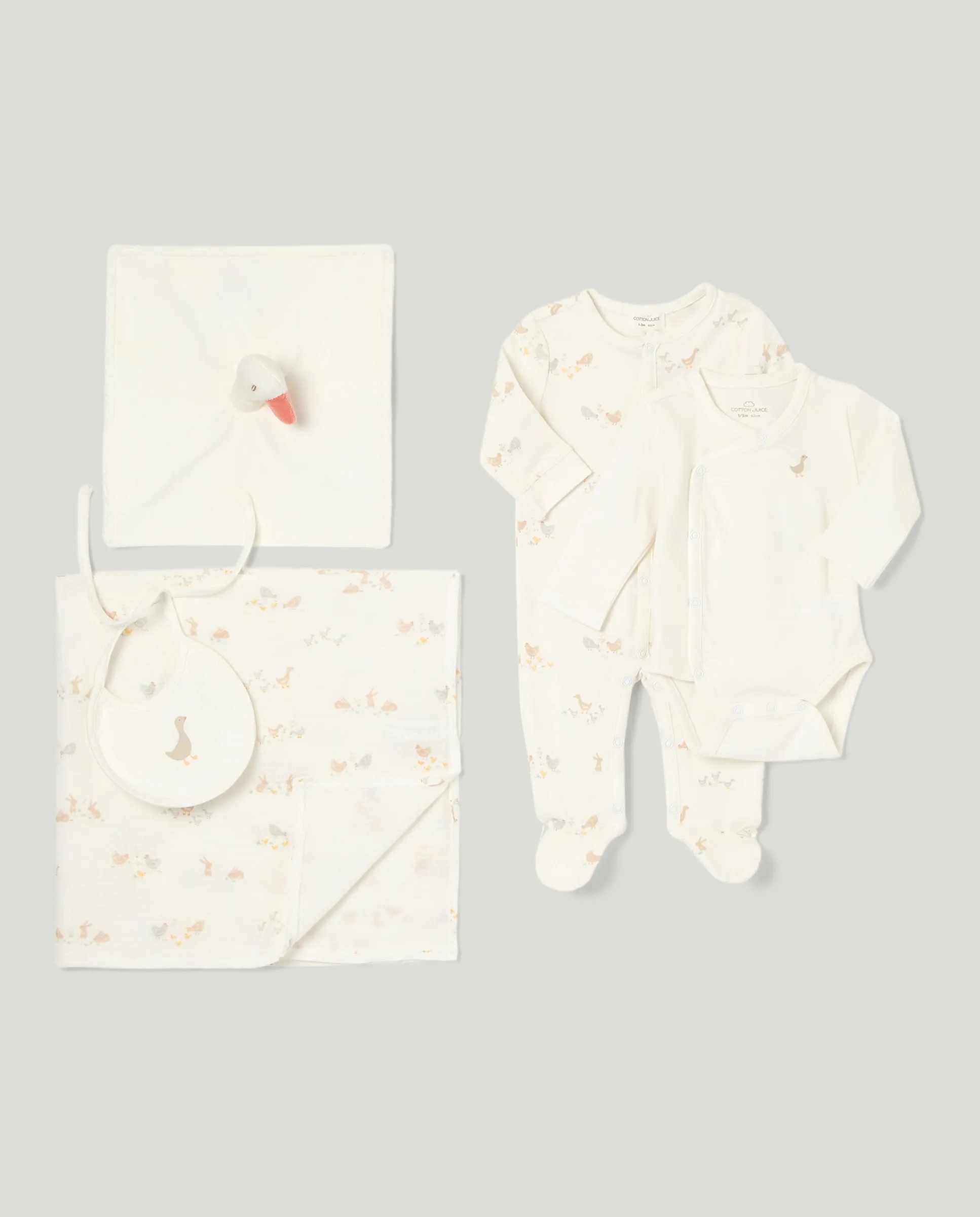 Фантазийный подарочный набор с принтом 5 предметов Cotton Juice, белый
Фантазийный подарочный набор с принтом 5 предметов Cotton Juice, белый