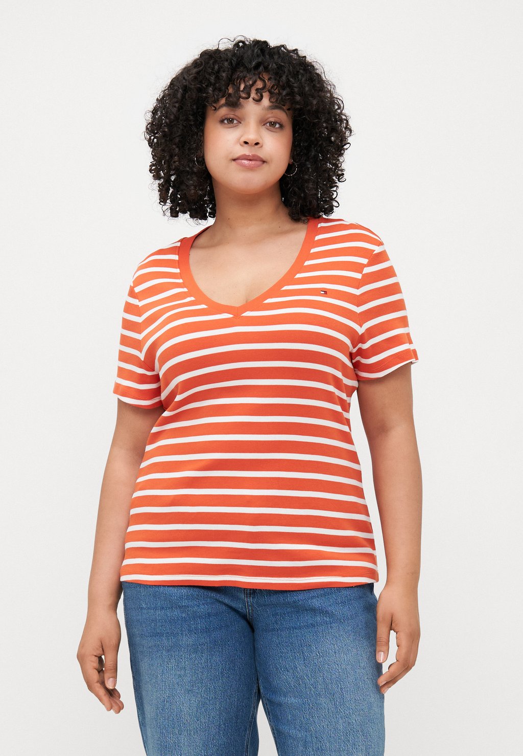 Футболка с принтом SLIM CODY Tommy Hilfiger Curve, красный
Футболка с принтом SLIM CODY Tommy Hilfiger Curve, красный