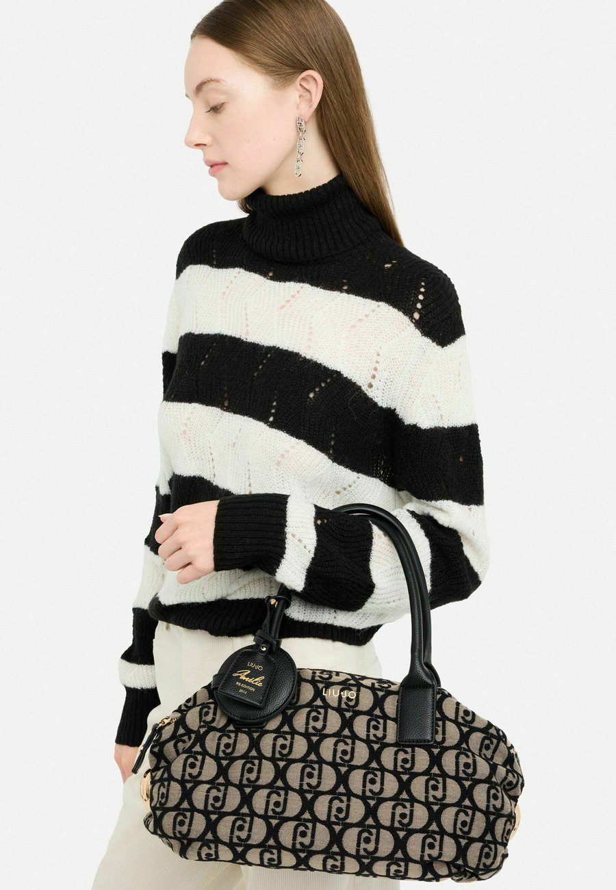 Сумка LIU JO Handbag, Black
Сумка LIU JO Handbag, Black