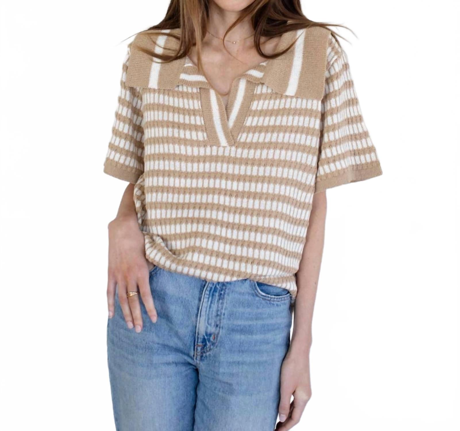 Things Between Вязаный топ Lany в полоску с объемным воротником, бежевого цвета
Things Between Вязаный топ Lany в полоску с объемным воротником, бежевого цвета