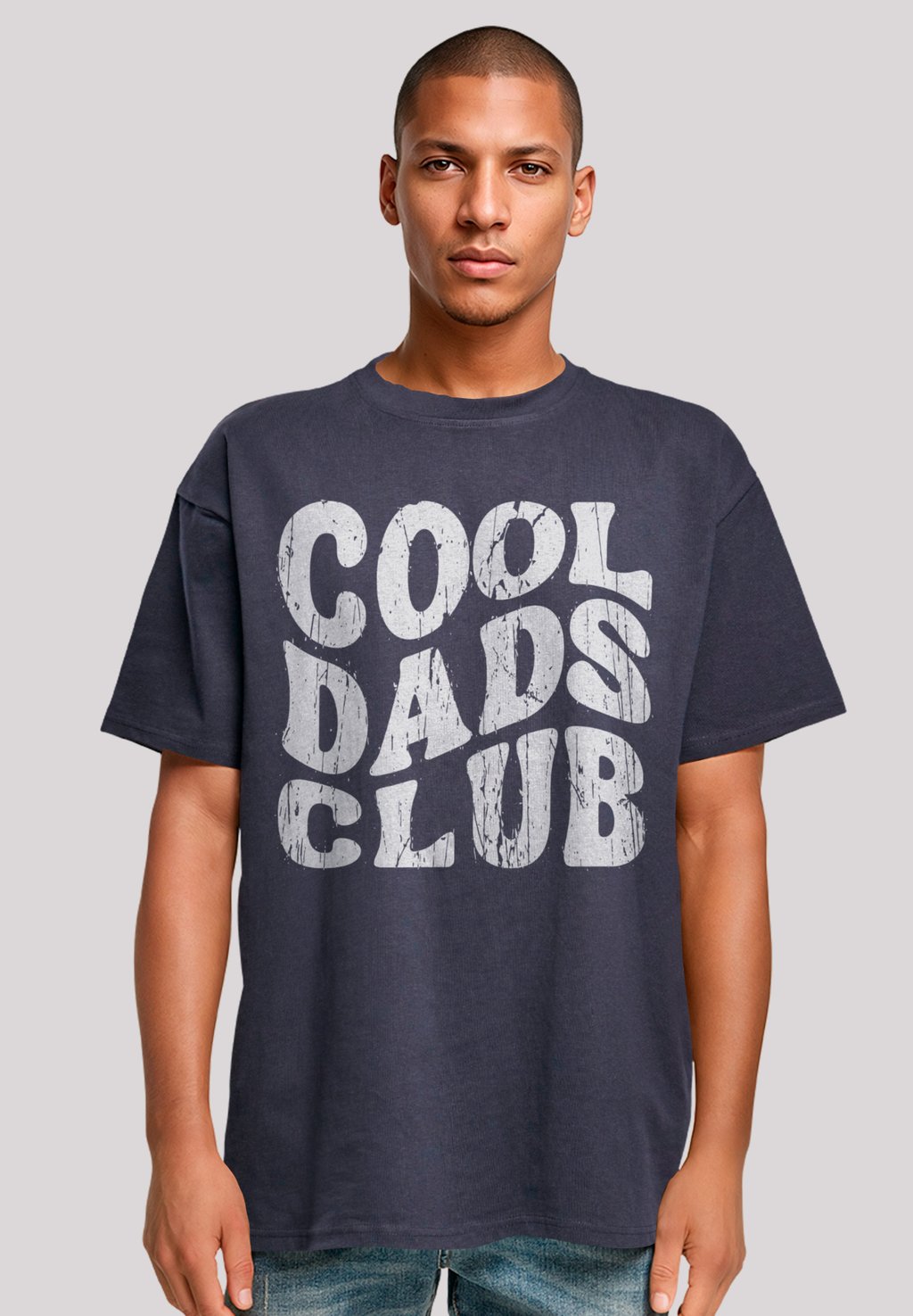 Футболка с принтом COOL DADS CLUB VINTAGE VATERTAGS DESIGN F4NT4STIC, темно-синий
Футболка с принтом COOL DADS CLUB VINTAGE VATERTAGS DESIGN F4NT4STIC, темно-синий