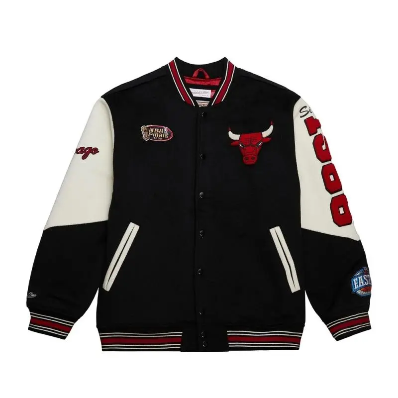 Mitchell Ness Куртка бейсбольная Mitchell & Ness x NBA Chicago Bulls унисекс черная, Black
Mitchell Ness Куртка бейсбольная Mitchell & Ness x NBA Chicago Bulls унисекс черная, Black