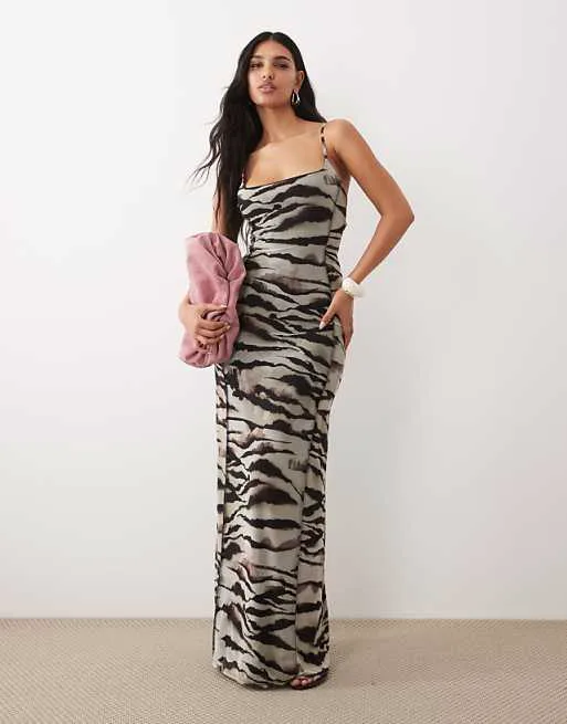 Платье макси с квадратным вырезом, бретелями и шнуровкой сзади ASOS DESIGN цвета слоновой кости
Платье макси с квадратным вырезом, бретелями и шнуровкой сзади ASOS DESIGN цвета слоновой кости