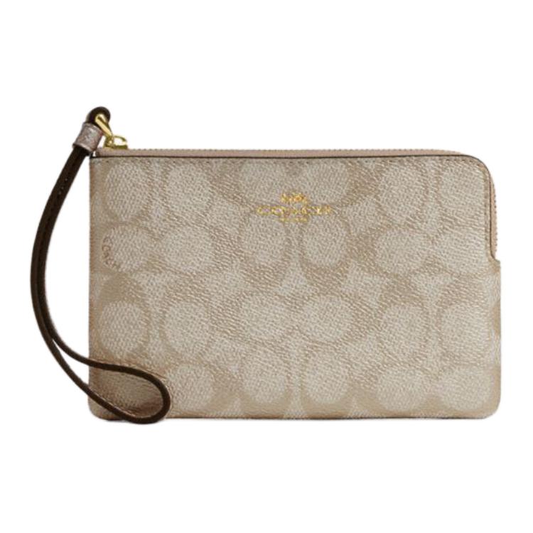 Клатч из искусственной кожи маленький женский champagne COACH
Клатч из искусственной кожи маленький женский champagne COACH